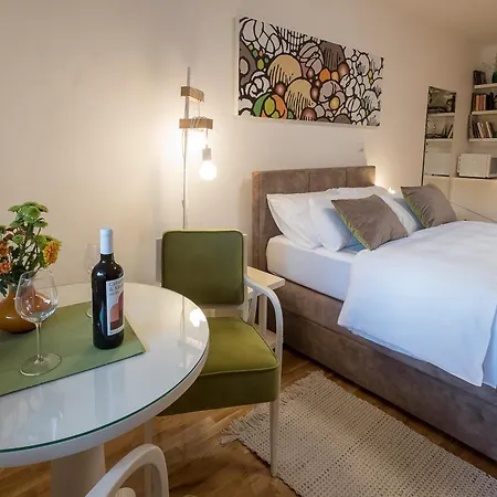 Cozy With A Terrace Near Slavija Square Sajmiste