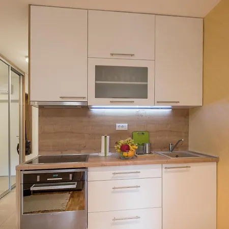 Апартаменты Cozy With A Terrace Near Slavija Square Sajmiste